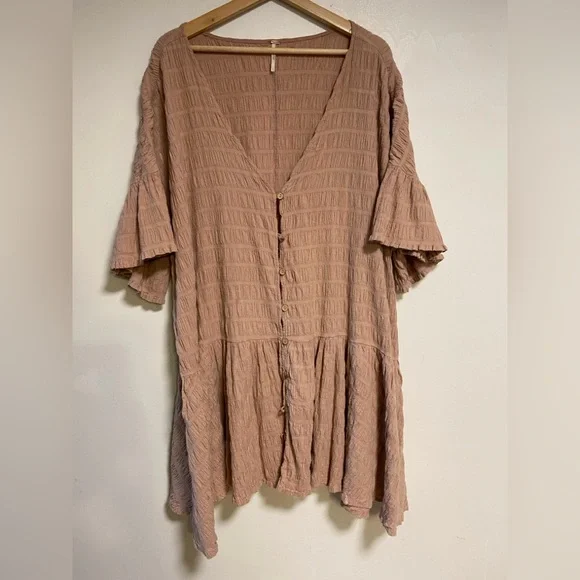 Free People Dusty Rose Textured Button-Front Tiered Mini Dress – Made in India - Picture 2 of 9